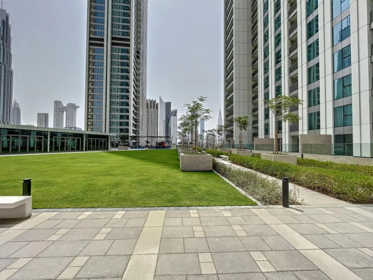 Downtown Views 2 - Vibrant One Bedroom In Downtown Dubai 0*,